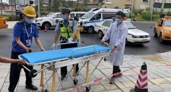 防汛排涝，交警在行动！